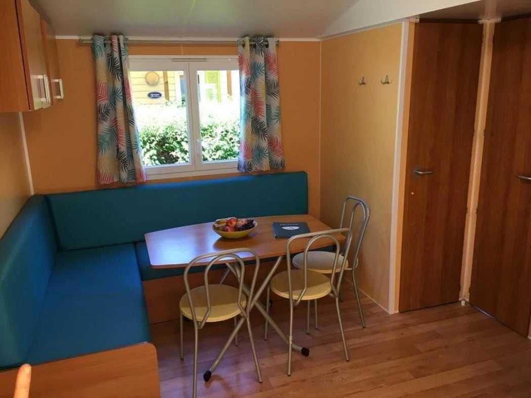 Camping - Piscine - Ccbaieb Montjoie-en-Couserans المظهر الخارجي الصورة