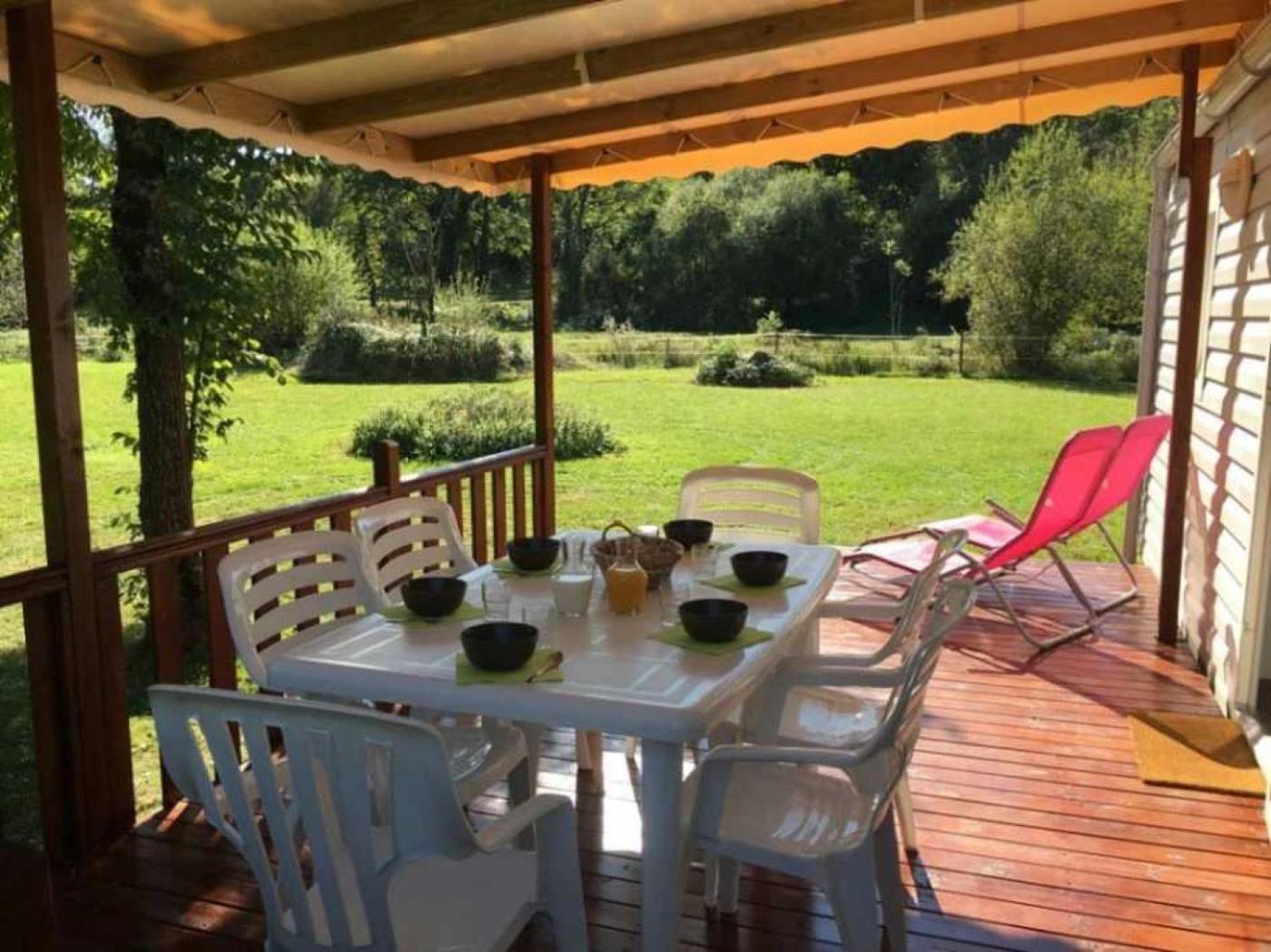 Camping - Piscine - Ccbaieb Montjoie-en-Couserans المظهر الخارجي الصورة
